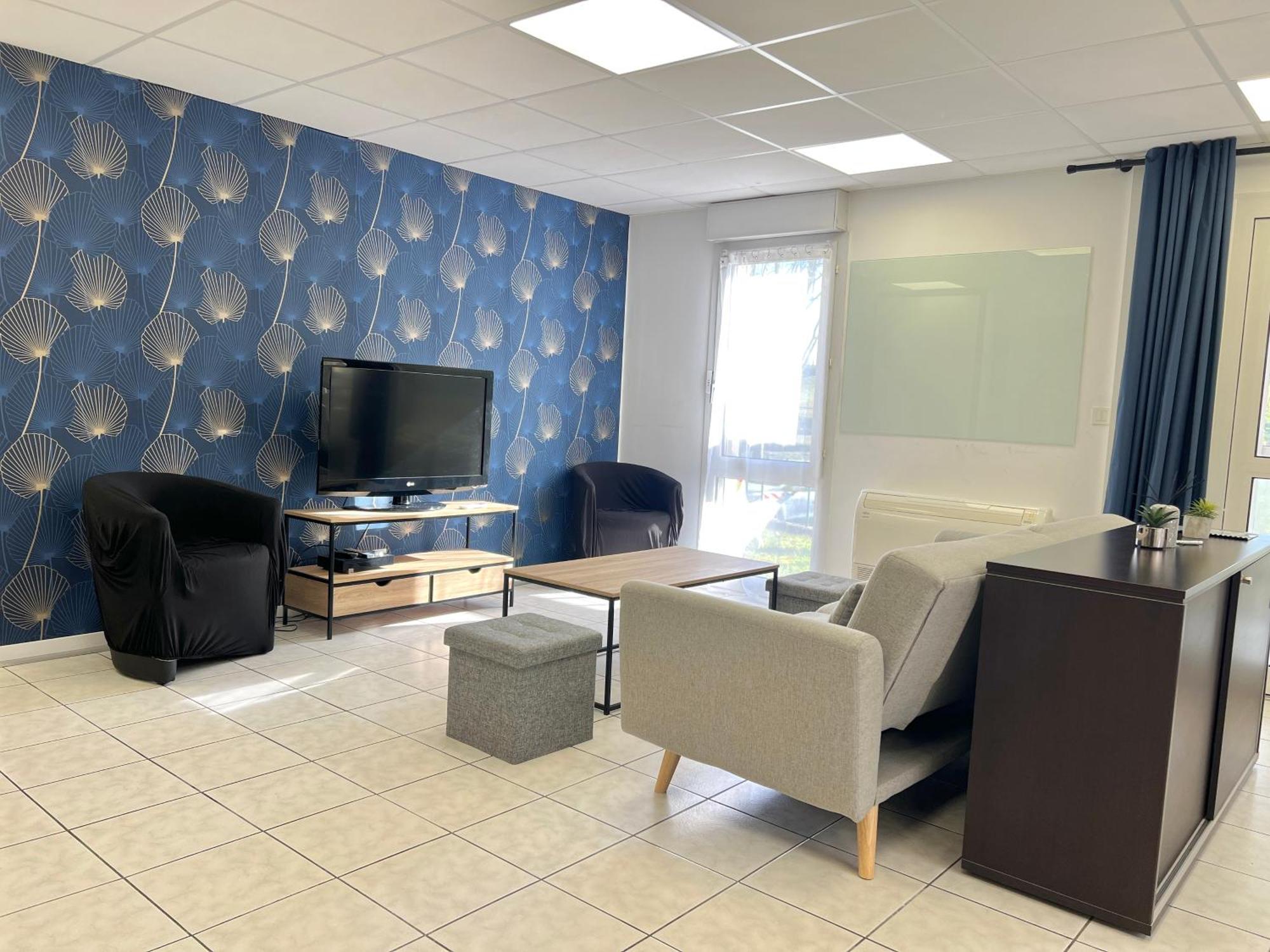 Le Grand Penon ~ Logement Spacieux A 6 Min Du Parc Saint-Georges-les-Baillargeaux Dış mekan fotoğraf
